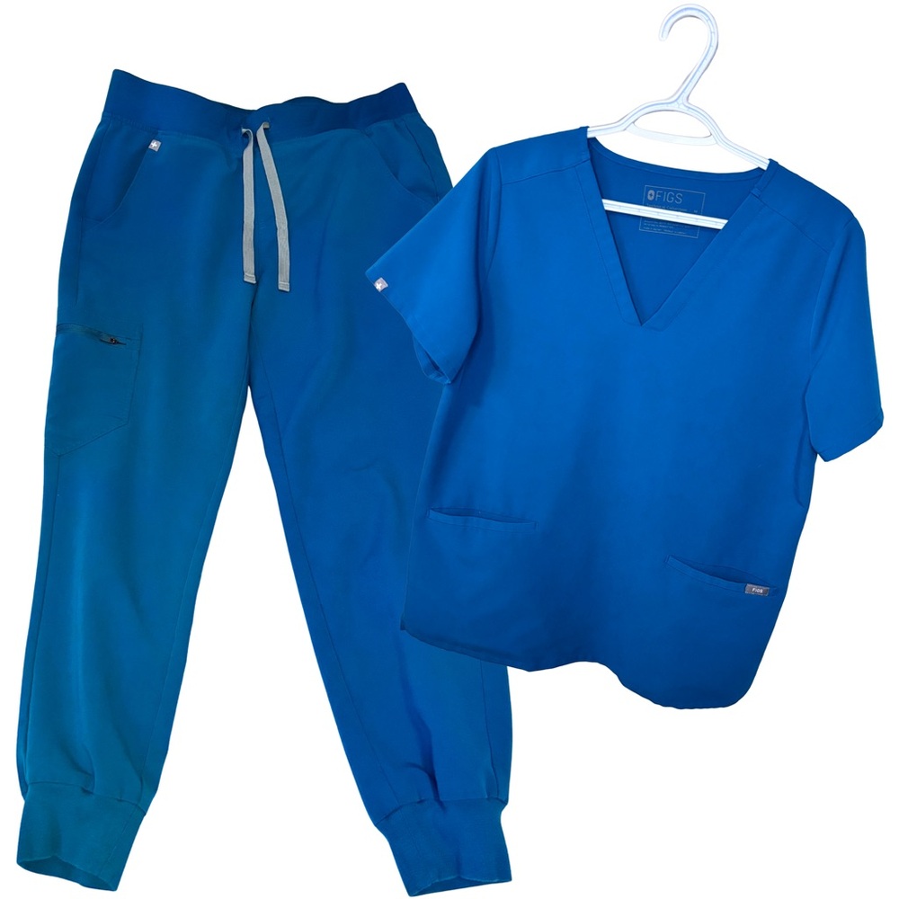 FIGS Casma Scrub Top + Zamora Joggers (Petite)
